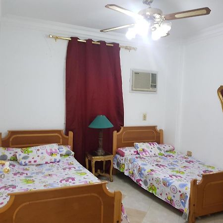 Elegant Apartment In Sheraton Heliopolis カイロ エクステリア 写真